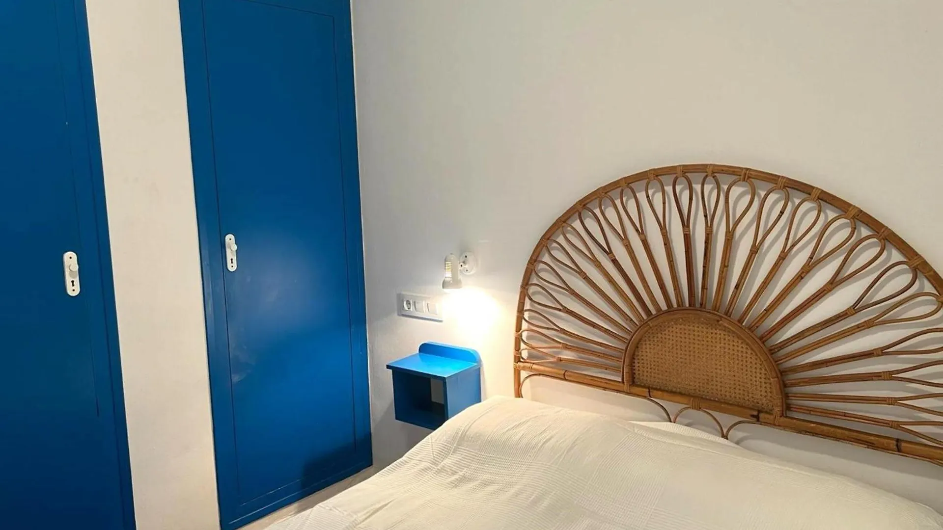 Cap Ras 1 - Apartamento En Primera Linea De Mar, Frente A Una Cala De Llanca. - Es-228-177 Испания